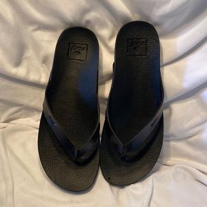 Reef Black size 7 Flip Flop